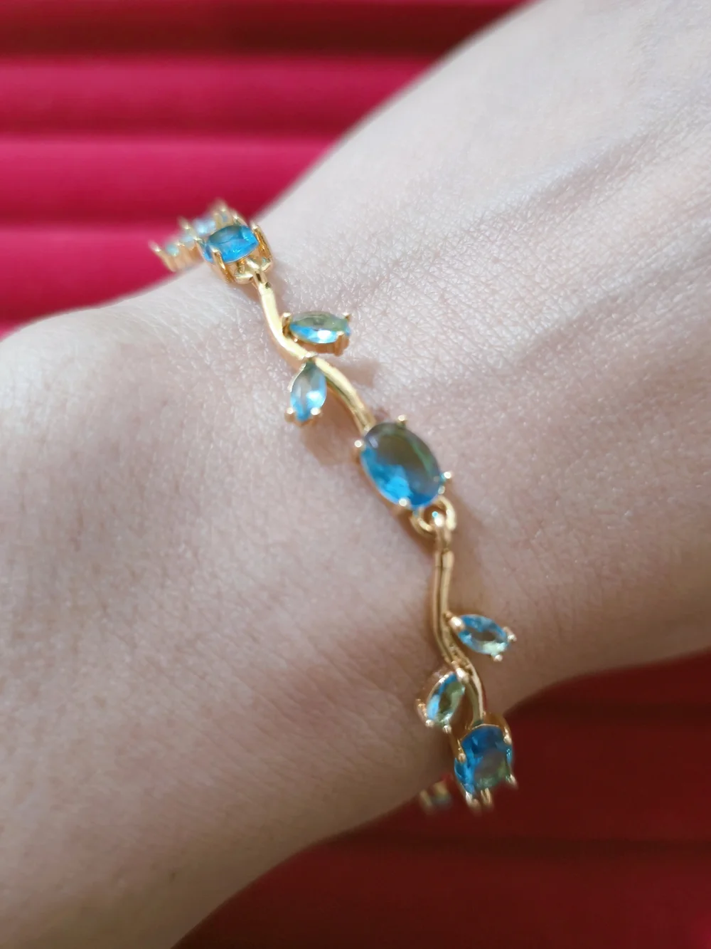 18K Gold Plated Bracelet W/ Blue Oval & Leaf Zircon Design - Elegant Jewelry B03